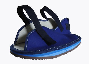 Drei Bügel-offenes Zehen-Segeltuch-gehender geworfener Schuh mit Segeltuch-Oberleder, Rocker-Sohle